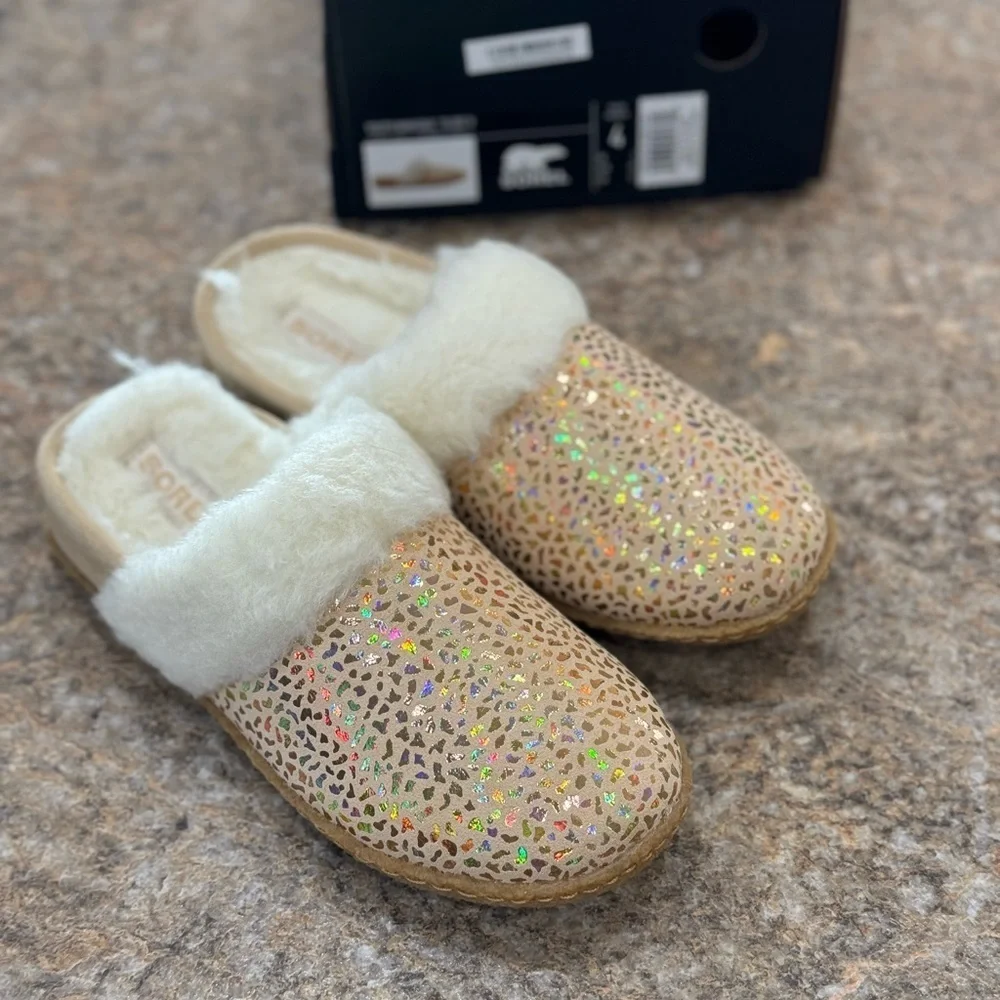 New Sorel Girls Slide Slippers